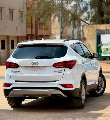 HYUNDAI SANTA FE 2017 image 3