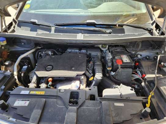 Peugeot 3008 2018 image 2