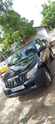 MITSUBISHI L200 image 3