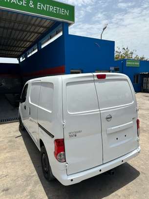 Nissan NV200 image 3