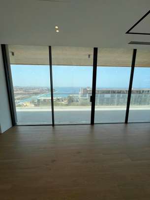 F6 haut standing à louer sur la corniche vue Mer image 1