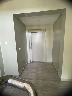 Appartement moderne à Amitié 2 image 8