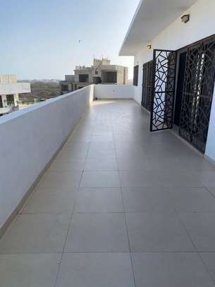 Appartement spacieux à louer yoff onomo image 9