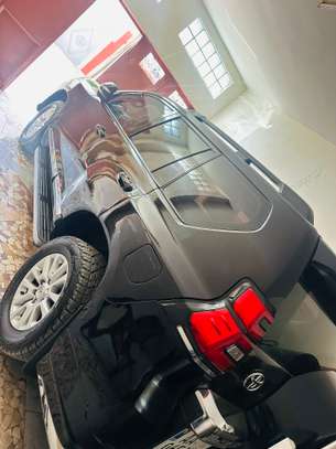 Toyota Prado 2017 image 5