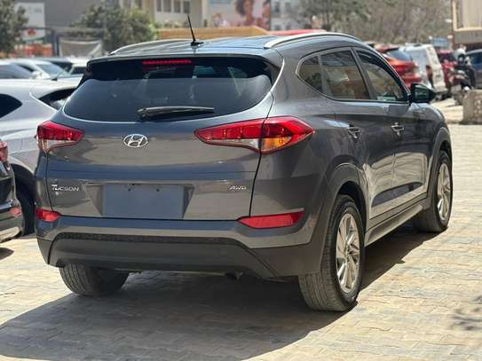 Hyundai Tucson 2017 essence image 3