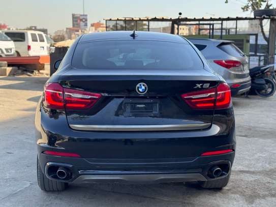 BMW x6 image 2