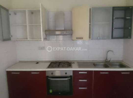 APPARTEMENT DE TYPE F3 SIS MERMOZ PYROTECHNIQUE image 6