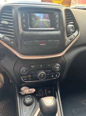 Jeep Cherokee latitude 2015 image 10