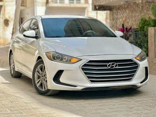 Hyundai Elantra 2017 image 3