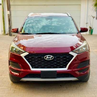 Hyundia Tucson image 6