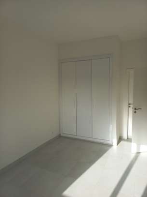 Appartement neuf F4 Point E image 7