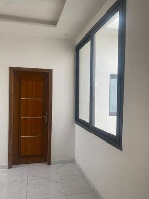 Appartement F4 à louer à la Cité CPI image 5