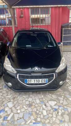 PEUGEOT 208 2015 image 1