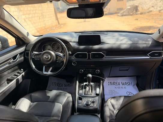 Mazda CX-5 GT 2017 image 8