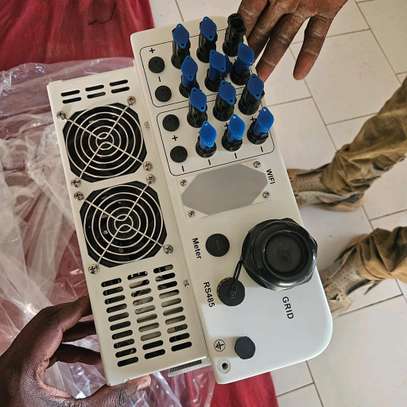 Onduleur hybride triphasé Deye 20k image 6