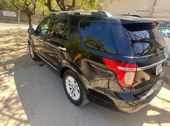 Ford Explorer 2011 image 6