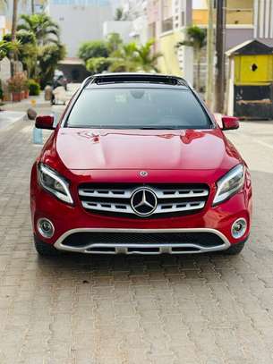 Mercedes GLA 250 2019 image 1