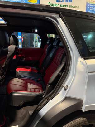 Range Rover SVR image 5