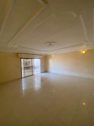 Un Appartement F3 à louer à Ngor Diarama image 4