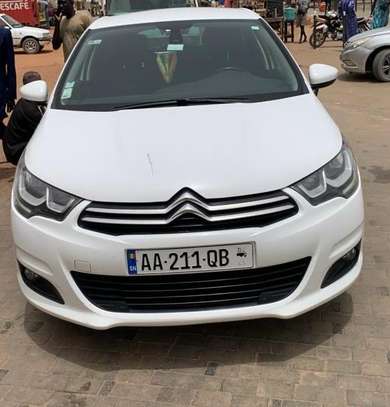 Location Citroën C4 image 1