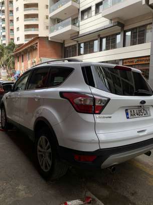 Location Ford Escape 2018 image 6