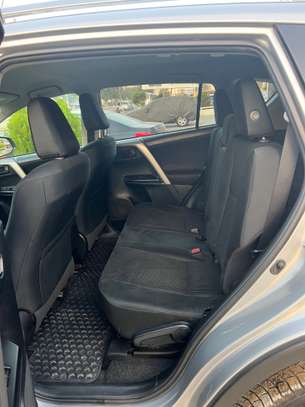 Toyota Rav4 2018 image 4