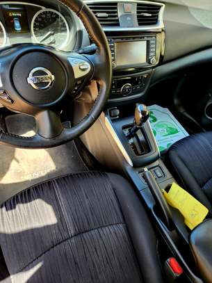 Superbe nissan sentra image 4