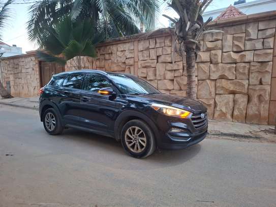 Hyundai tucson image 8