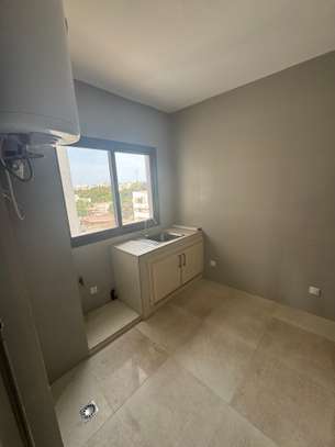 APPARTEMENT F4 HAUT STANDING  POINT E image 10