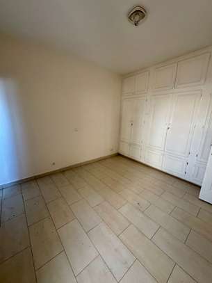 Appartement à louer Sipres 1 en face hypermarché exclusif image 2