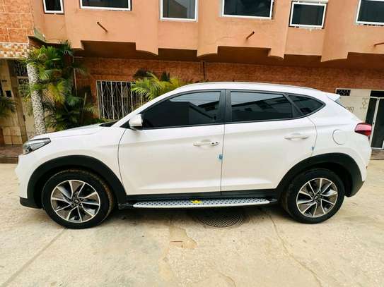 Hyundai tucson 2016 image 4
