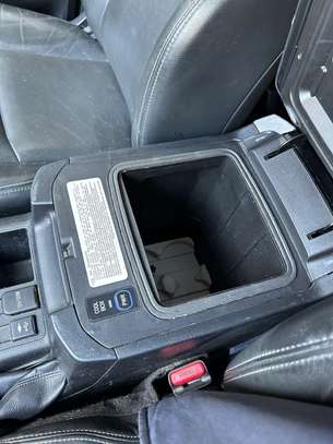 Toyota land cruiser prado image 13