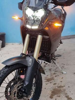 Yamaha Ténéré700 trail gris polyvalent Annee 2024 image 9