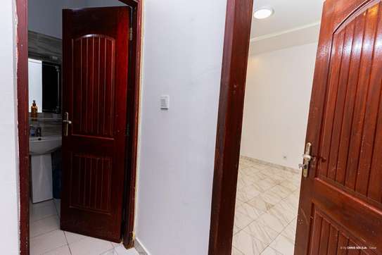 Appartement F6 mermoz image 8