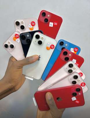 iPhone 13 image 2