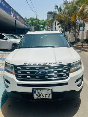 Ford explorer v6 Anne 2017 image 2