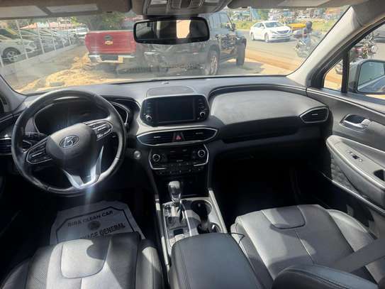 HYUNDAI SANTA FE 2019 image 11