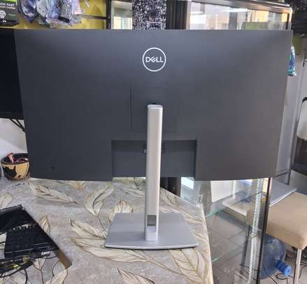 Écrans pc dell 32 pouces 4k type-c image 3