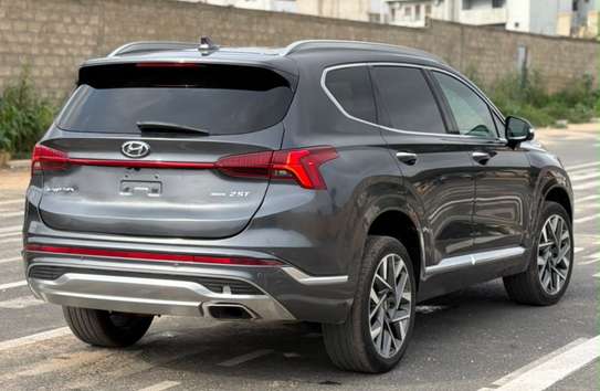 Hyundai Santafe 2022 image 5