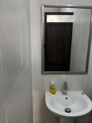 APPARTEMENT MEUBLE F4 A LOUER A DIAMNIADIO image 7