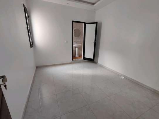 Appartement F4 neuf  Sacré cœur 3 image 2
