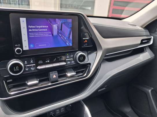 Toyota highlander 2024 image 2