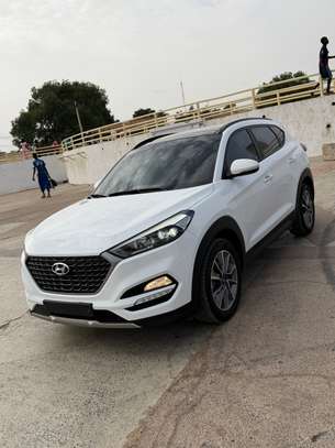 HYUNDAI TUCSON 2018 image 6