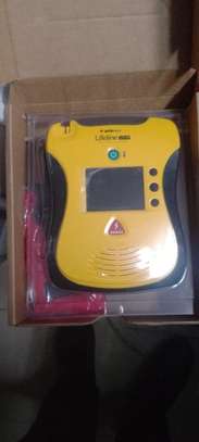 Défibrillateur DAE portable DEFIBTECH image 3