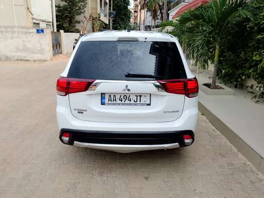 Mitsubishi Outlander 2016 image 2