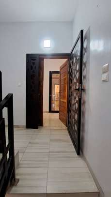 DUPLEX A LOUER A LA SICAP FOIRE image 14