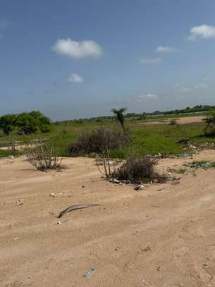 Terrain TF a vendre a mbodiene image 6