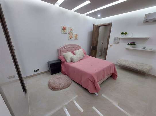 Location non meublé - 4 chambres salon Yoff - 300m2 image 8