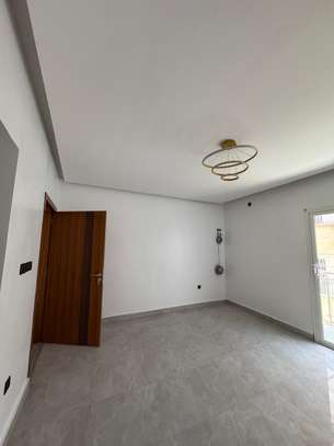 GRAND DUPLEX F6 NEUF A LOUER AU MAMELLES image 4