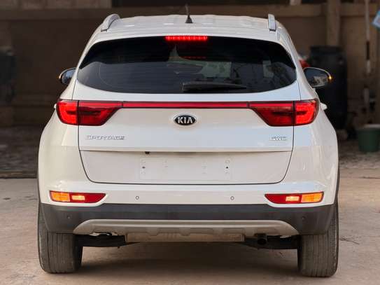 Kia sportage image 3